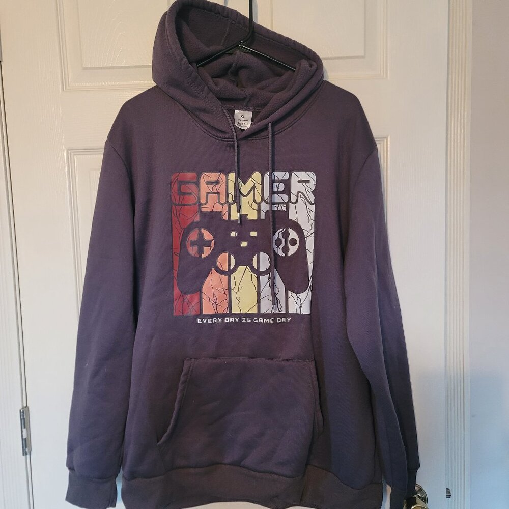 Mens athletic feeling gamer hoodie - size XL